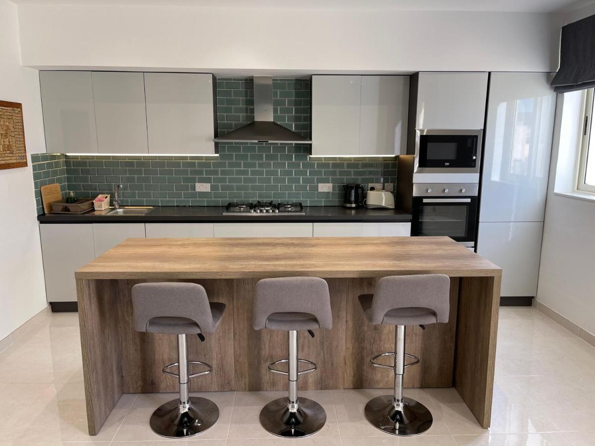 Sunset Modern Apt Near The Beach Birżebbuġa Екстериор снимка